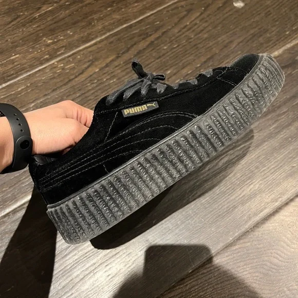 Puma - Picture 2 of 5